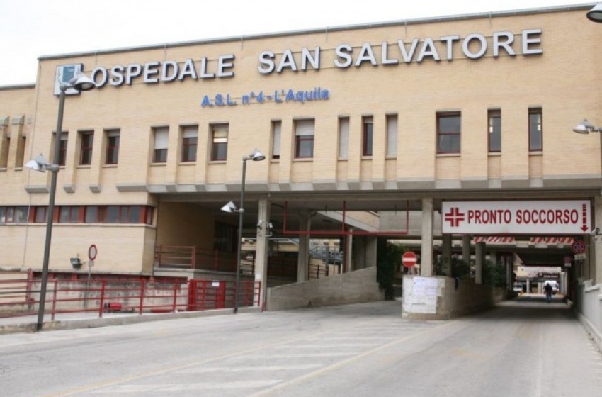 Al San Salvatore dialisi per 33 turisti: anche un malato dall'estero