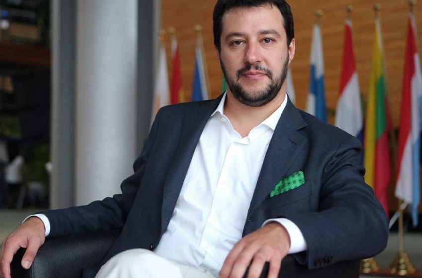 Tombini di ghisa: Matteo Salvini sbarca a Lanciano per le comunali