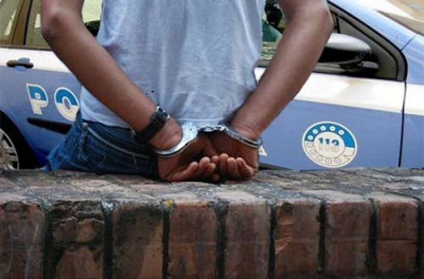 Furti d'auto ed estorsioni: otto arresti tra Abruzzo e Puglia
