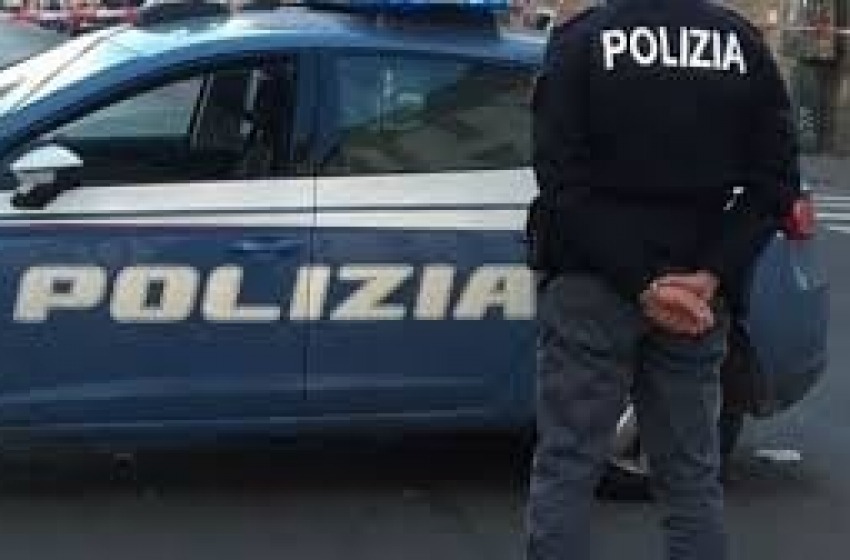 Pescara: bar multato e chiuso. Erano in 16 dentro senza mascherina
