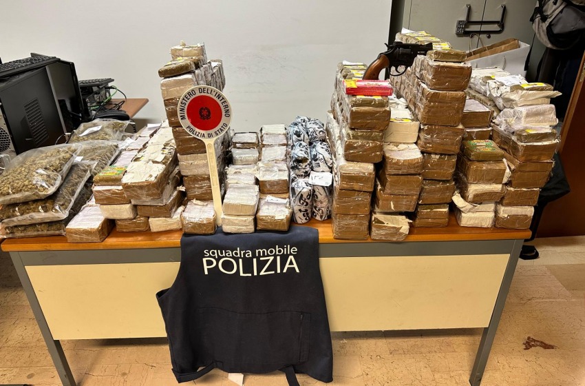 Arrestato cinquantenne con 132 Kg di hashish