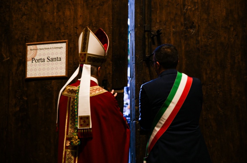 Perdonanza Celestiniana: chiusa la Porta Santa