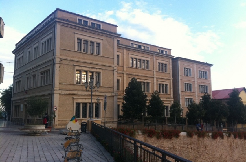 Manca l’acqua. Chiuso il Liceo Spaventa 