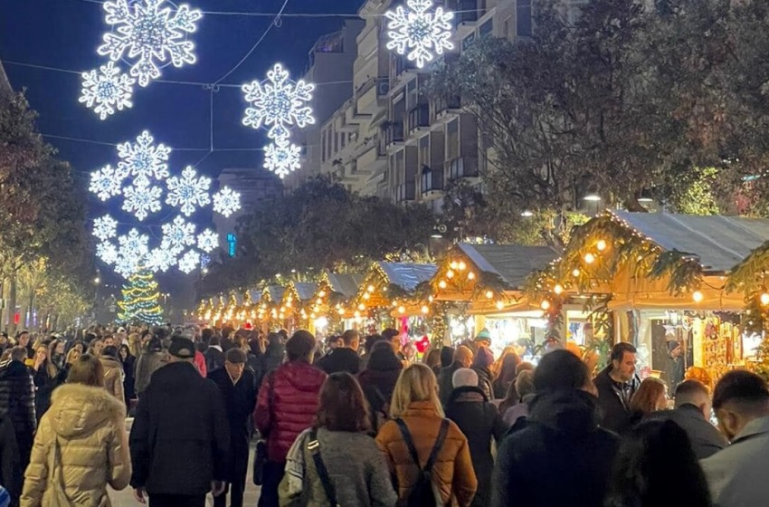 Pista di pattinaggio e mercatino, il Comune si prepara per le iniziative di Natale