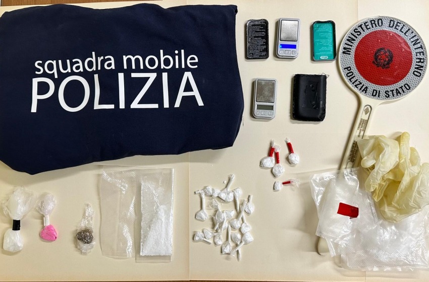  Arrestato pusher con un pacco di cocaina ‘rosa’