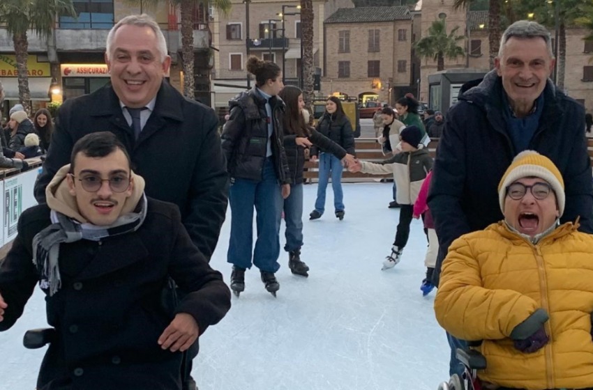 La pista di pattinaggio di piazza della Rinascita gratuita per ragazzi disabili