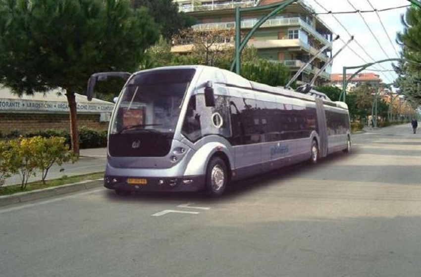 Il Filobus non è pronto, via libera alle auto sulla Strada Parco