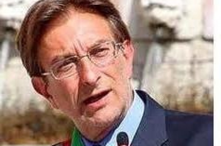 Clamoroso a L'Aquila. Massimo Cialente ritorna sindaco